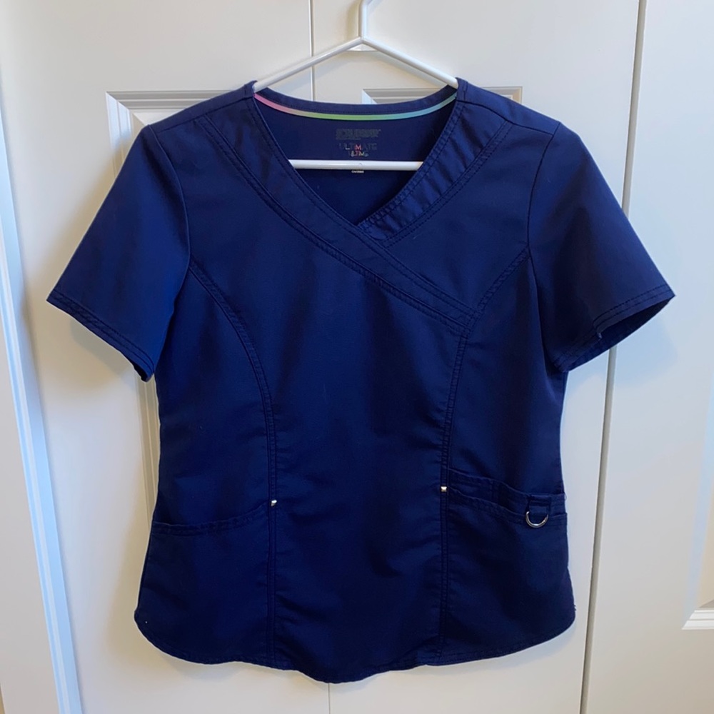 Women’s scrub top